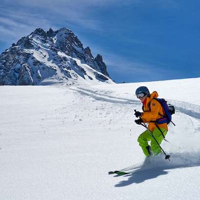 First-Time Skiing in Tirol: Essential Tips and Affordable Transfers